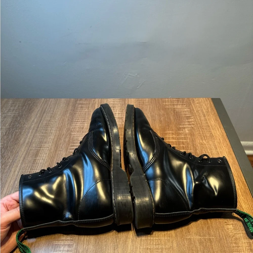 Black Leather Combat Boots - Classic Lace-Up Men's Boots